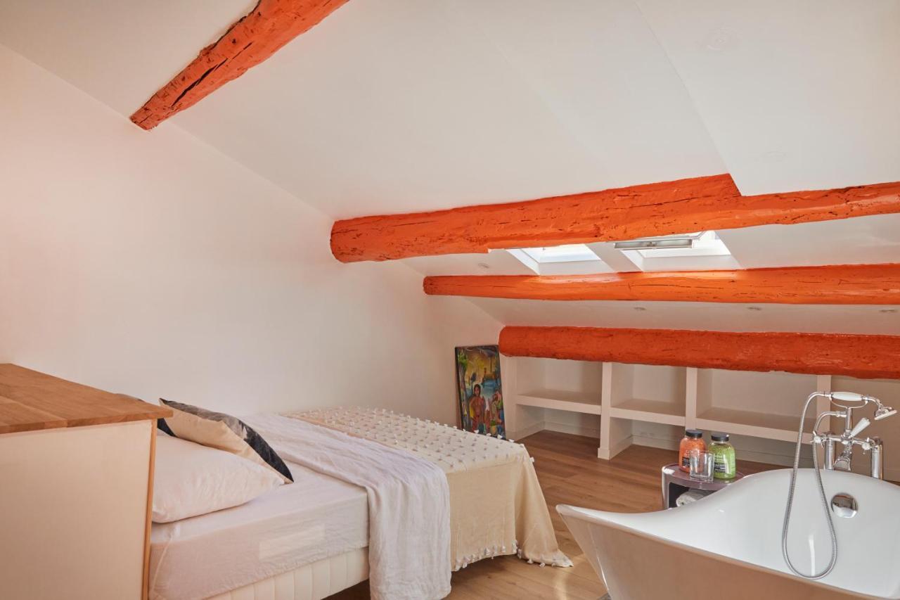 Remarkable Flat In The Historical Part Of Beziers Exterior photo